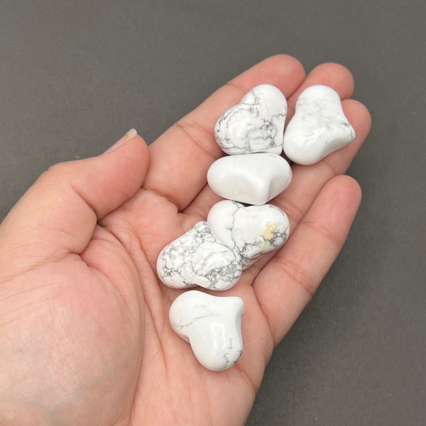 Howlite Puffy Hearts