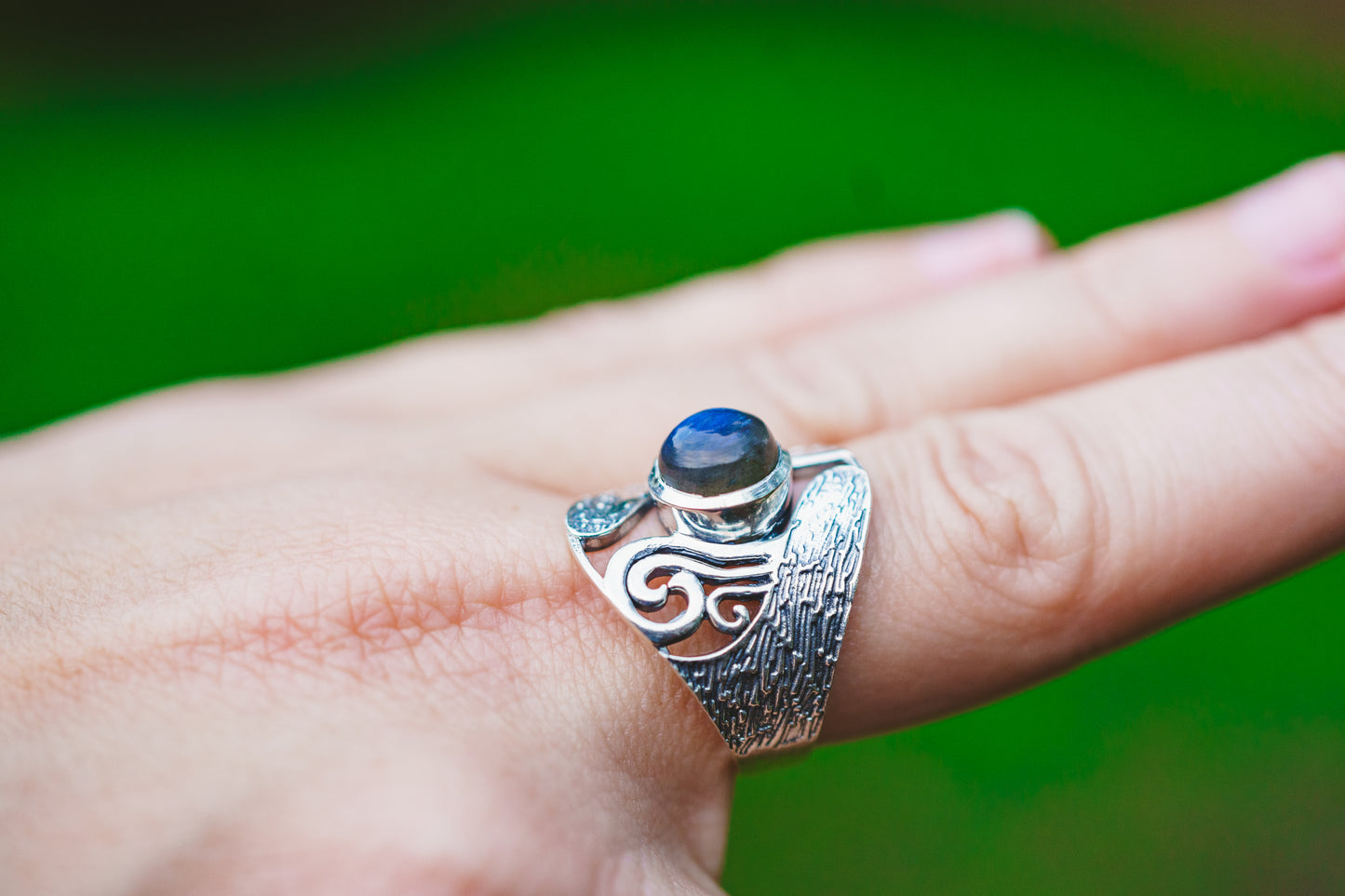 Sterling Silver Labradorite Shield Ring
