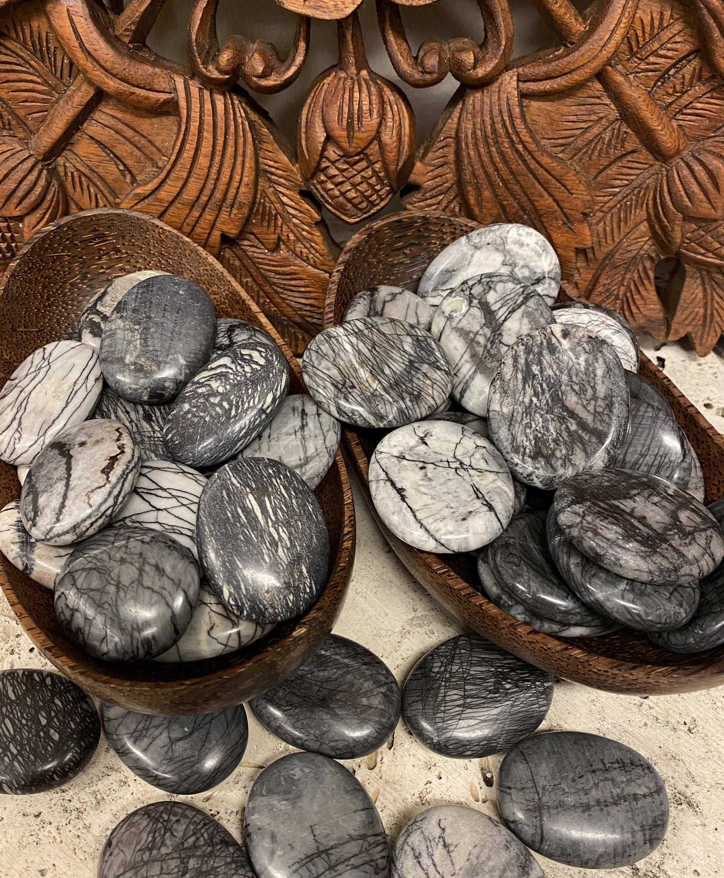 Network Stone Palm Stones & Worry Stones