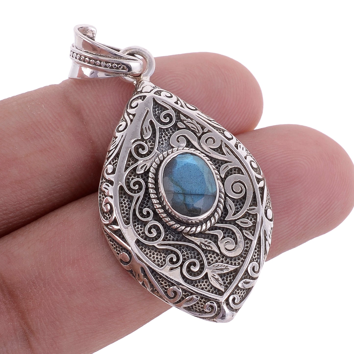 Sterling Silver Special Jayli work Gemstone Pendant