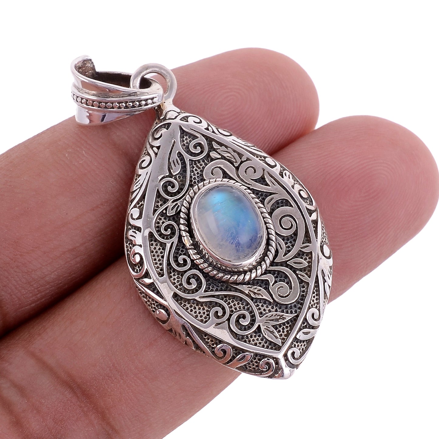 Sterling Silver Special Jayli work Gemstone Pendant