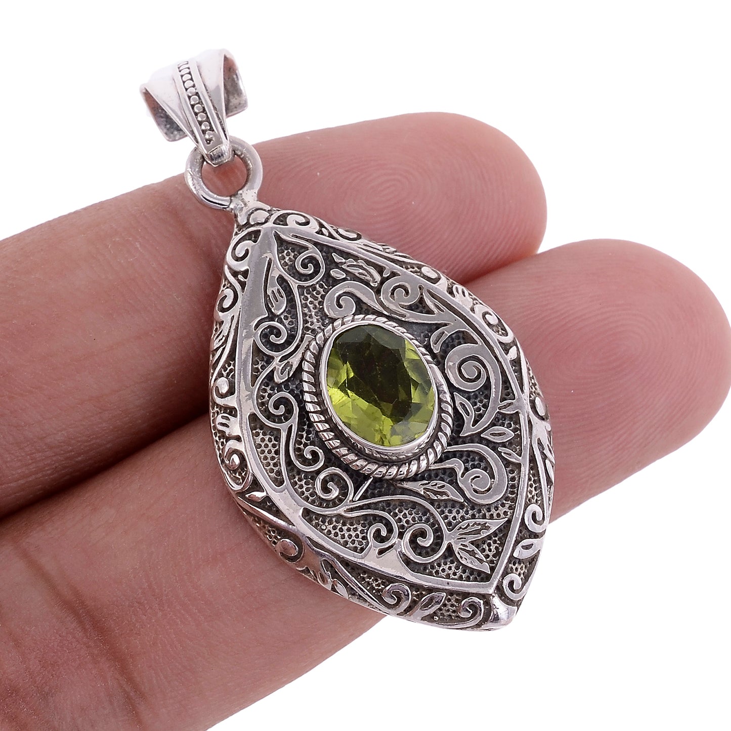 Sterling Silver Special Jayli work Gemstone Pendant