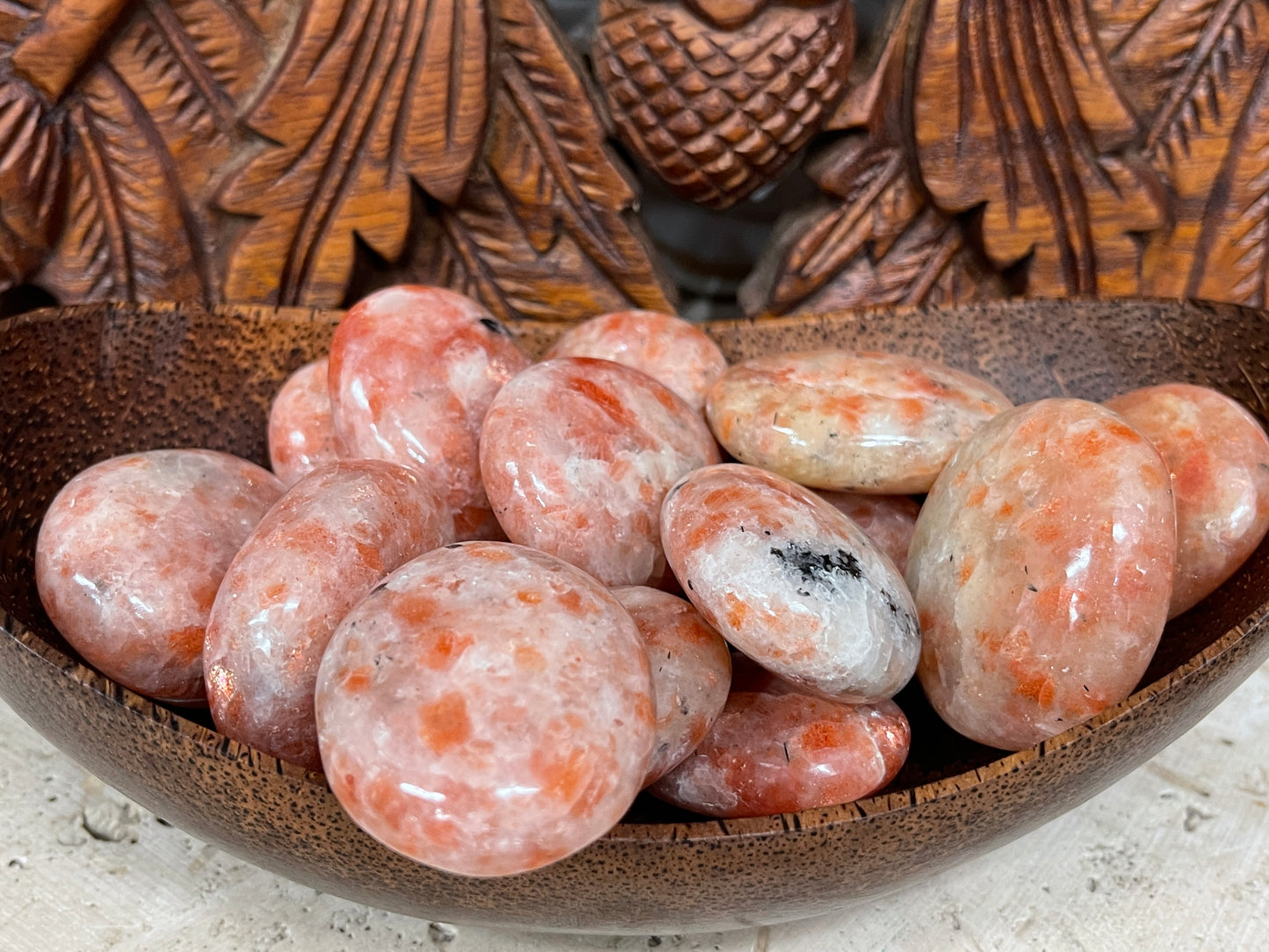 Natural Sunstone Palm Stones