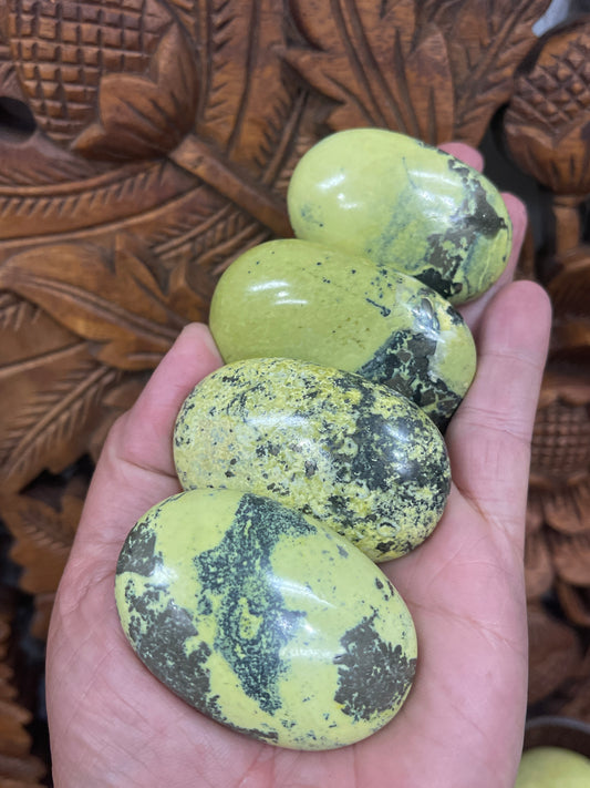 Infinite Serpentine Palm Stones