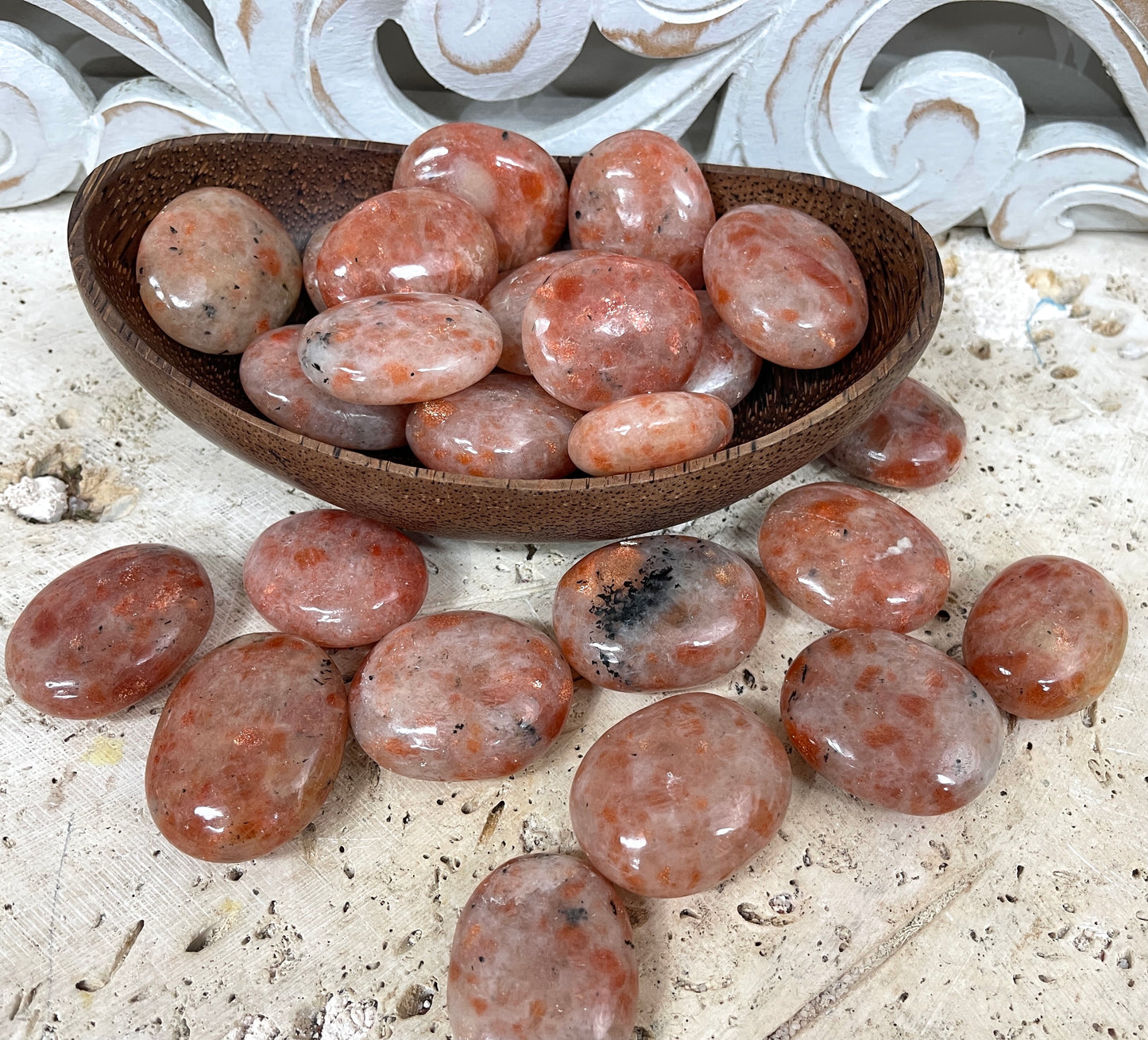 Natural Sunstone Palm Stones