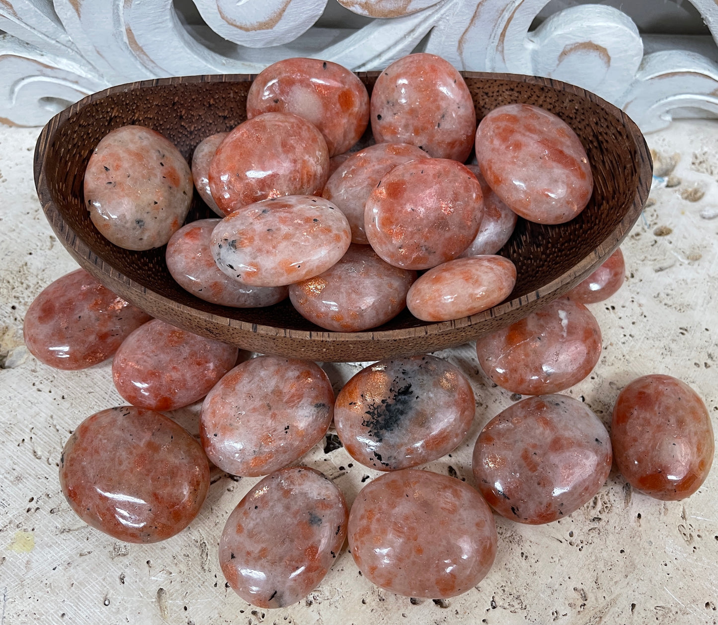 Natural Sunstone Palm Stones