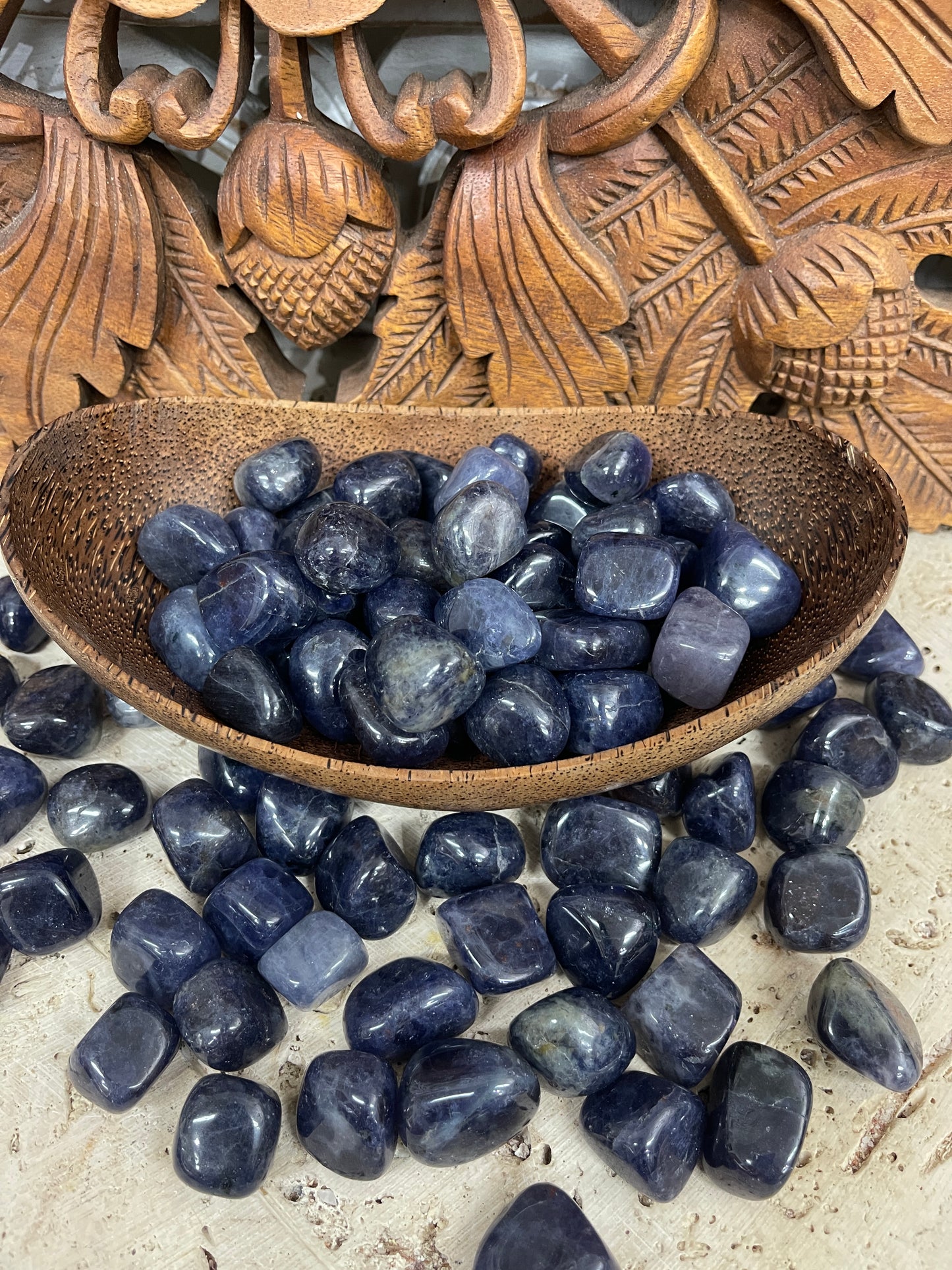Iolite Tumbles
