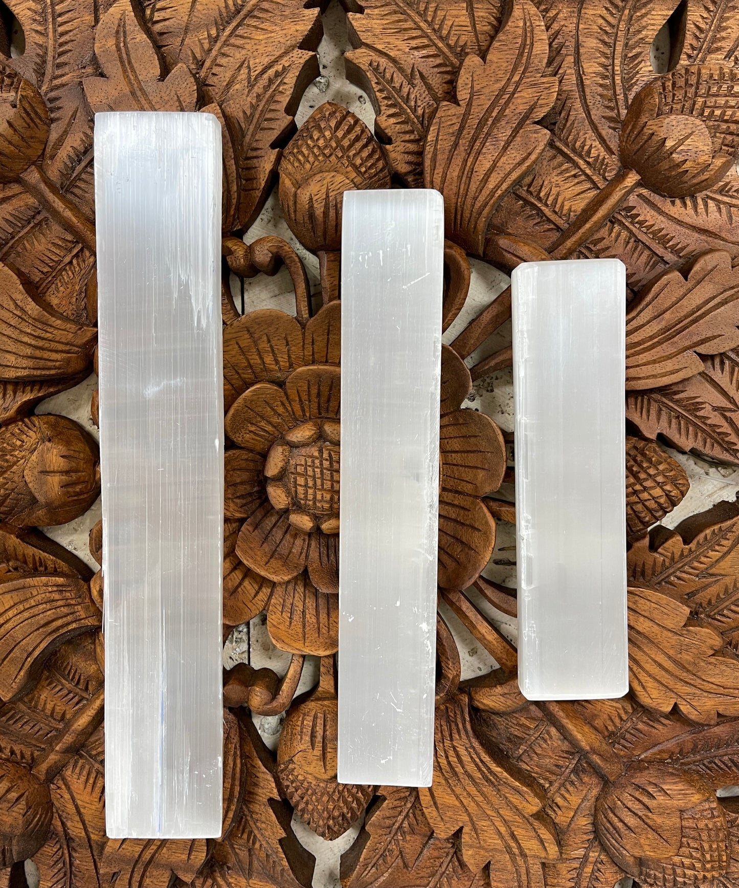 Selenite Crystal Charging Cleaning Tiles