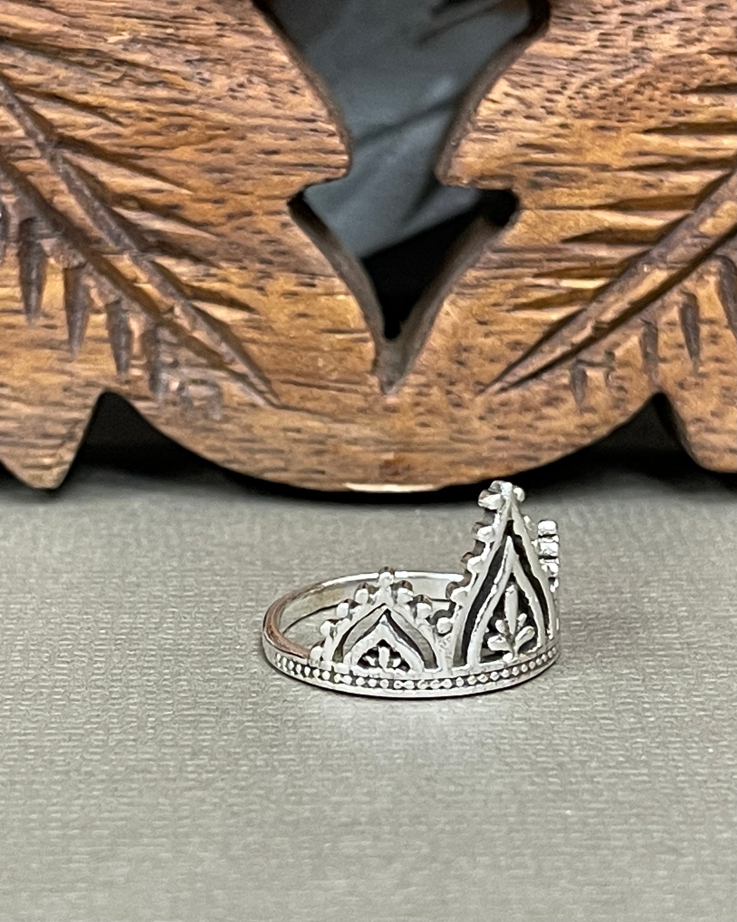 Mehindi Crown Ring