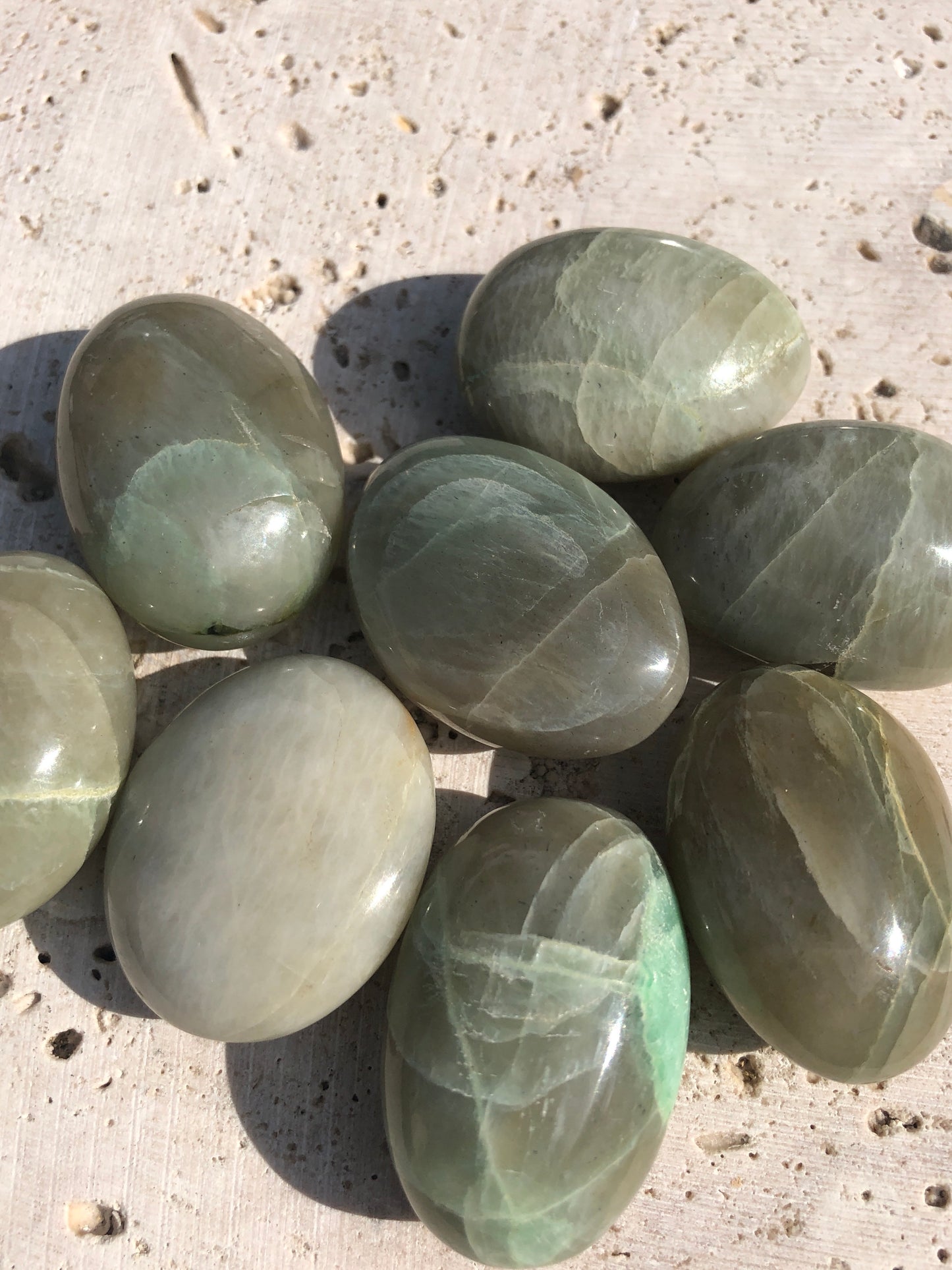 Garnierite Palm Stones