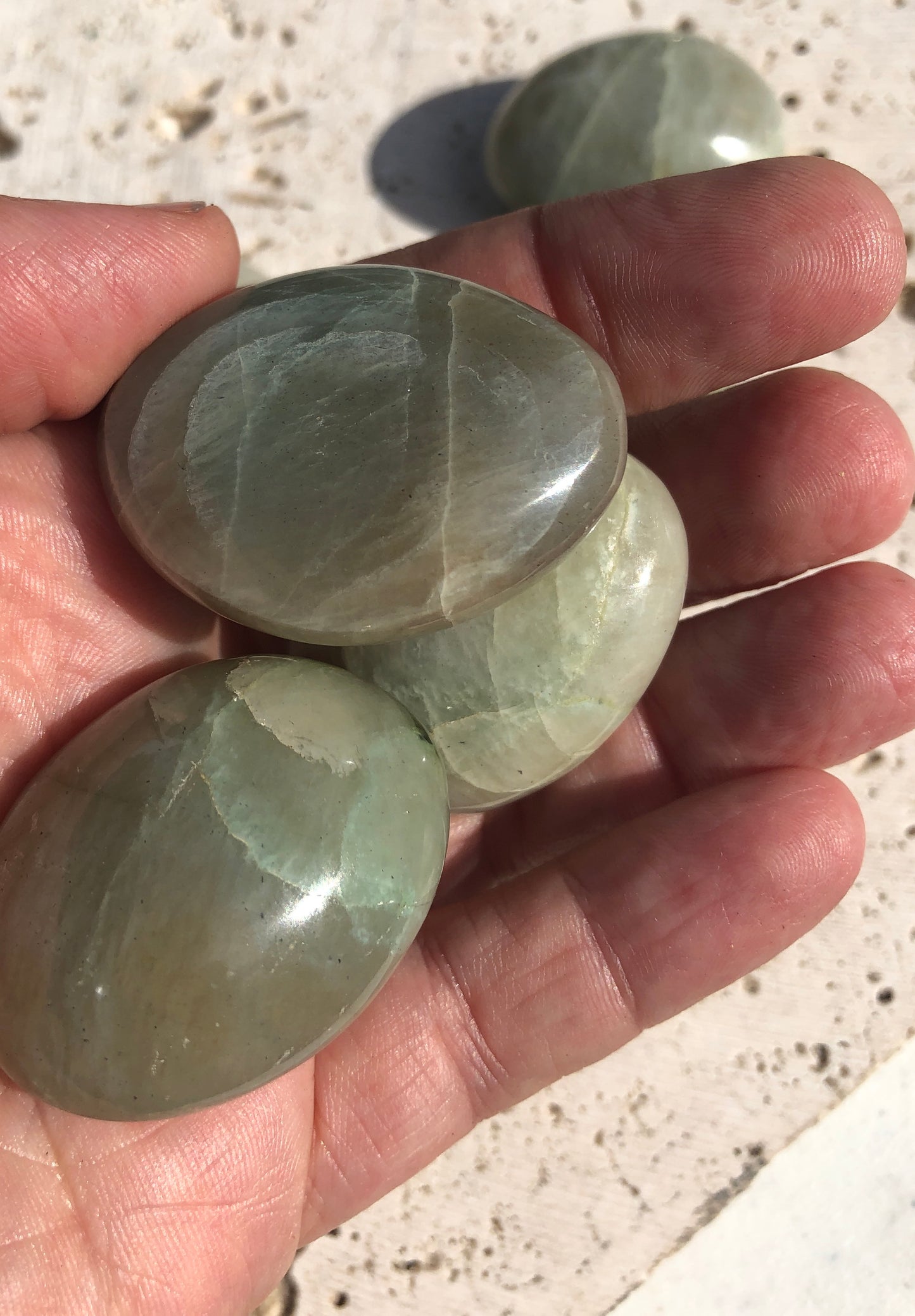 Garnierite Palm Stones