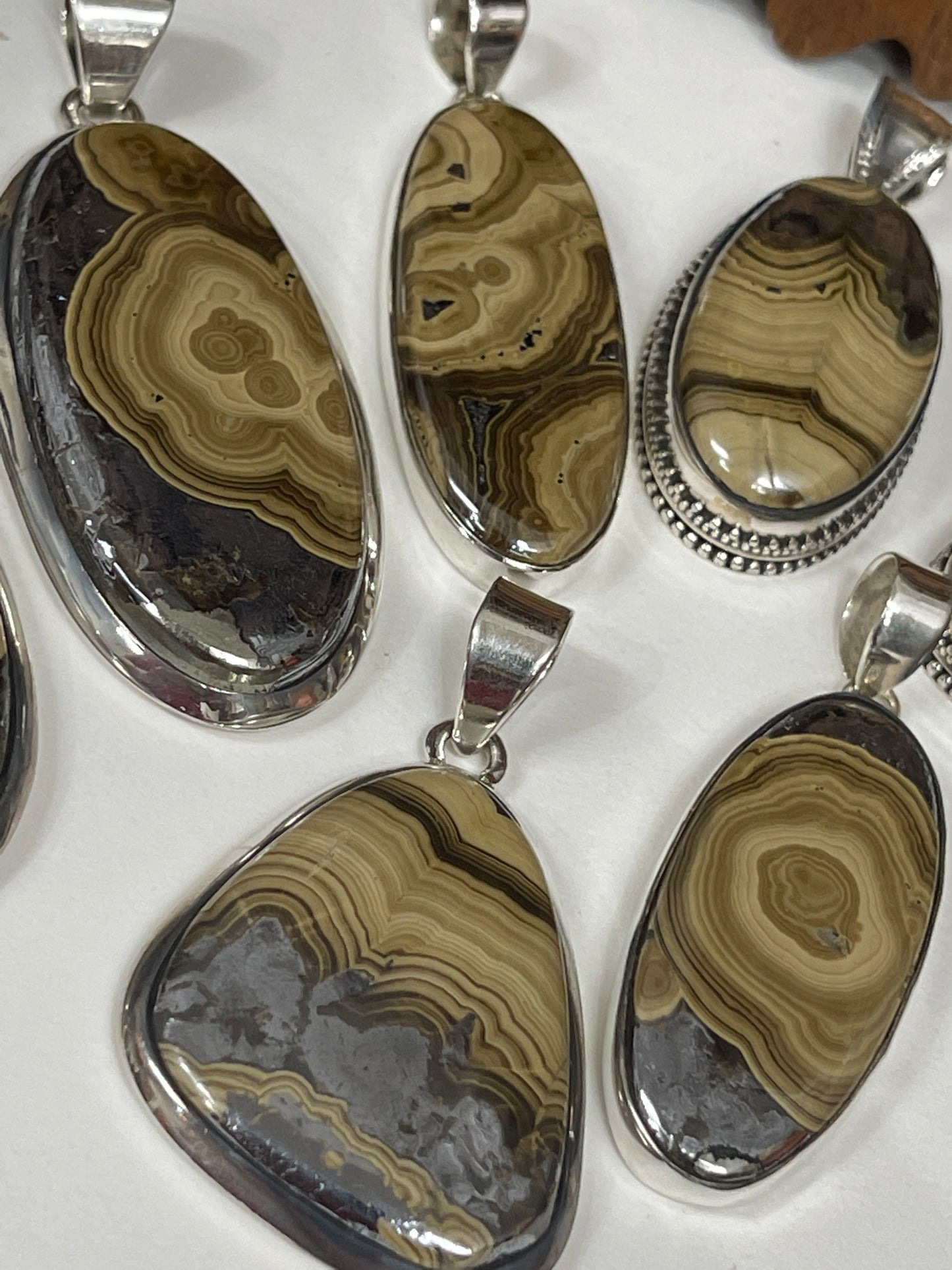 Schalenblende Pendants