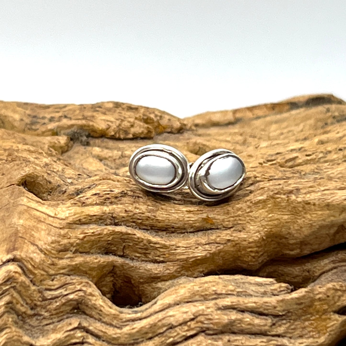 Oval Stud Earrings 6mm