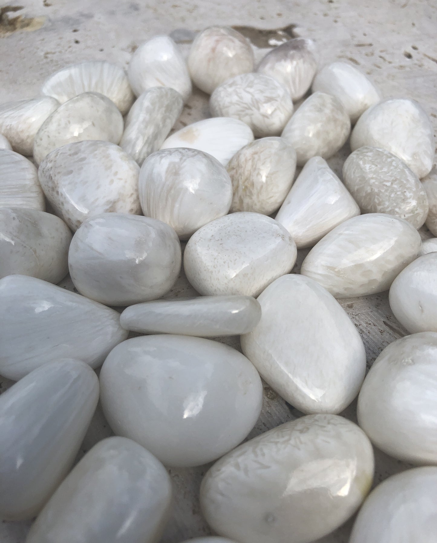 Scolecite Tumbles