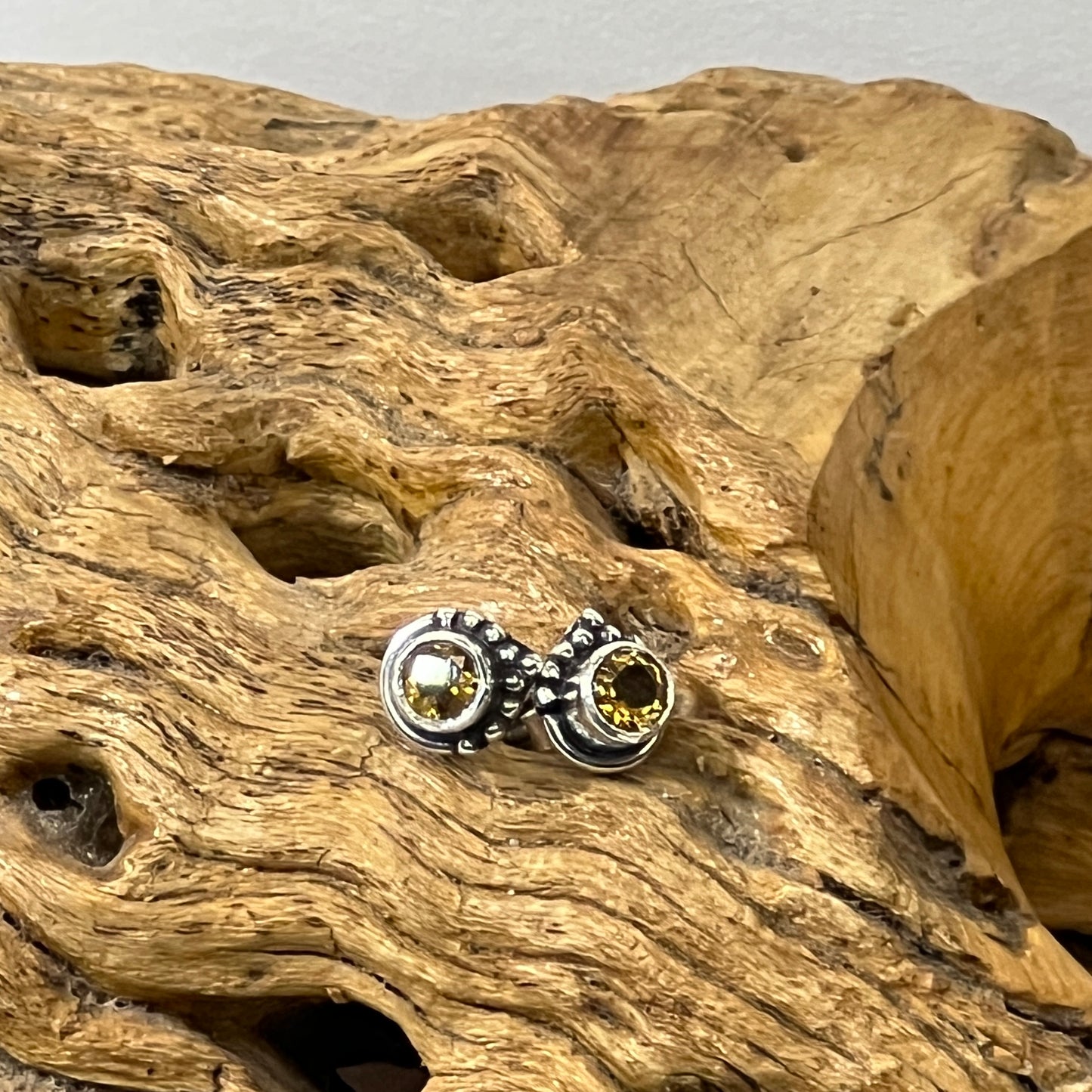 Mehindi Round Faceted Stud Earrings | 4mm