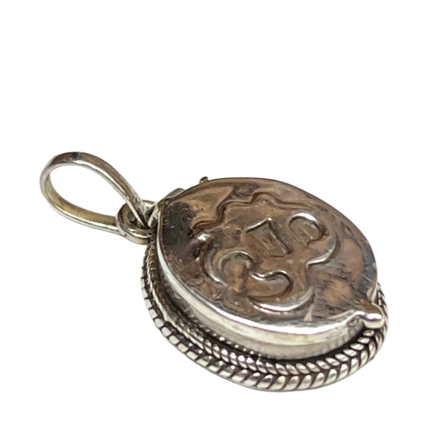 Om Pendant