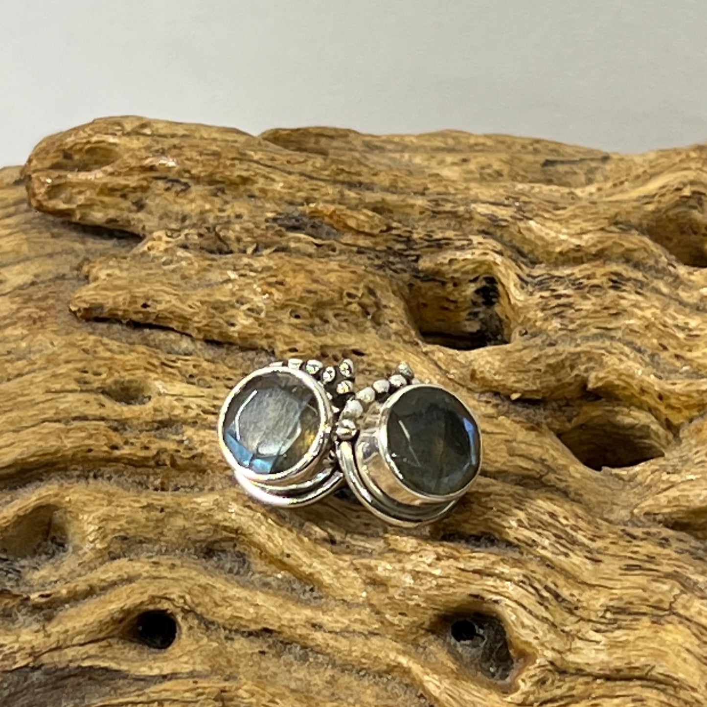 Mehindi Round Faceted Stud Earrings | 8mm