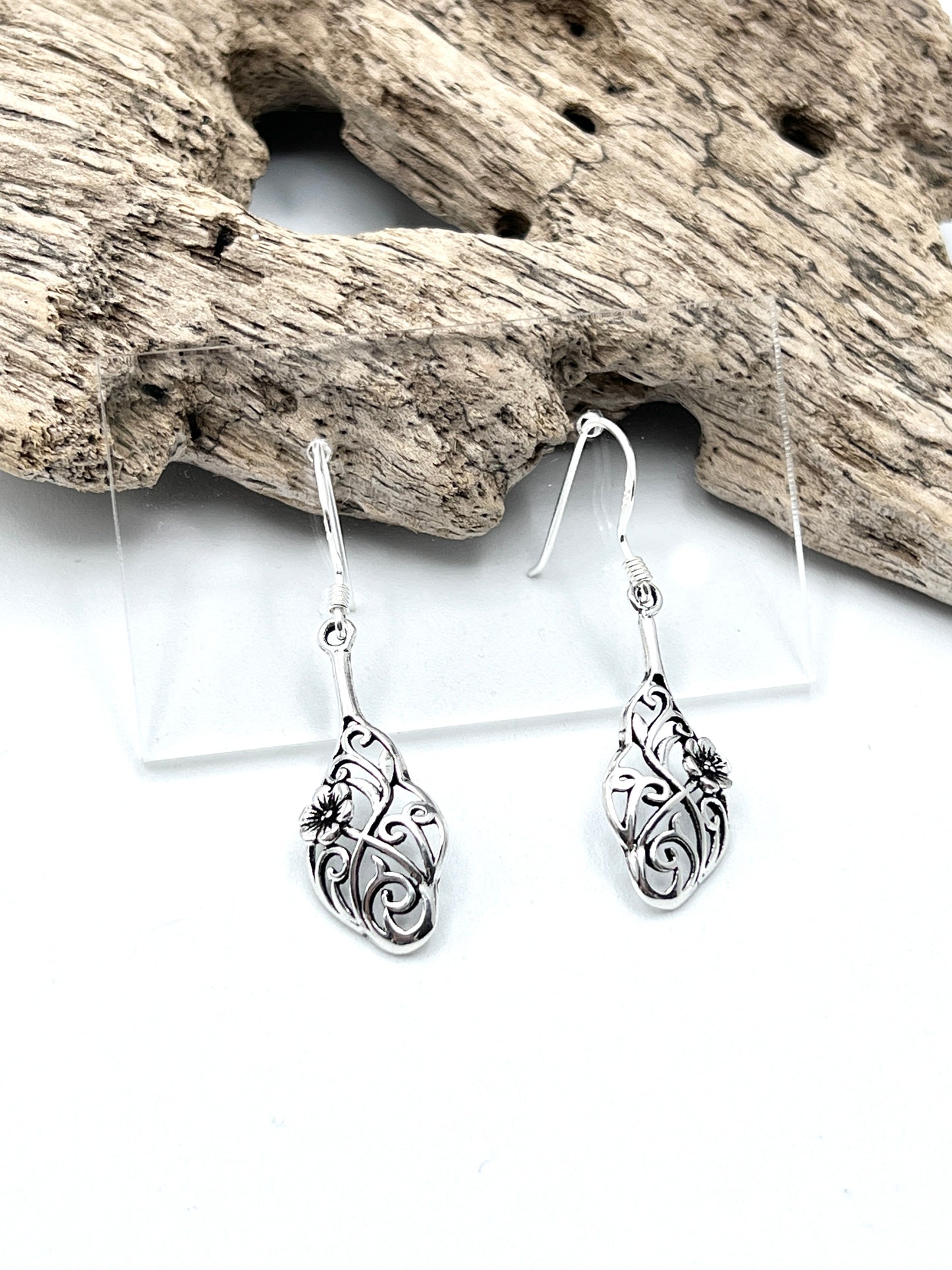 Filigree Flower Earrings