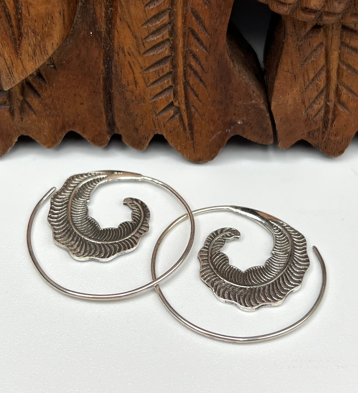 Leaf Slide Hoop Earrings