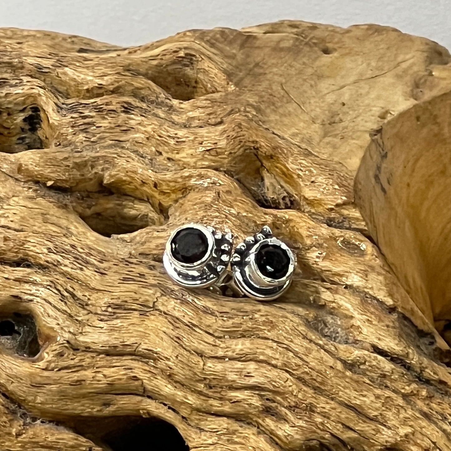 Mehindi Round Faceted Stud Earrings | 4mm