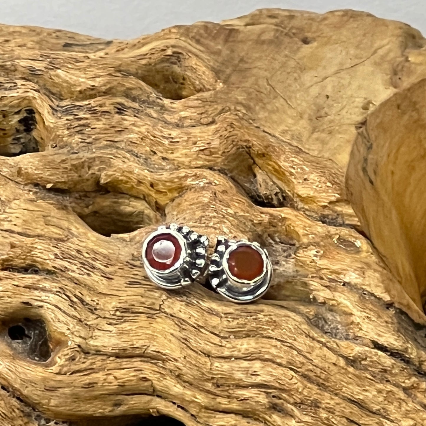 Mehindi Round Faceted Stud Earrings | 4mm