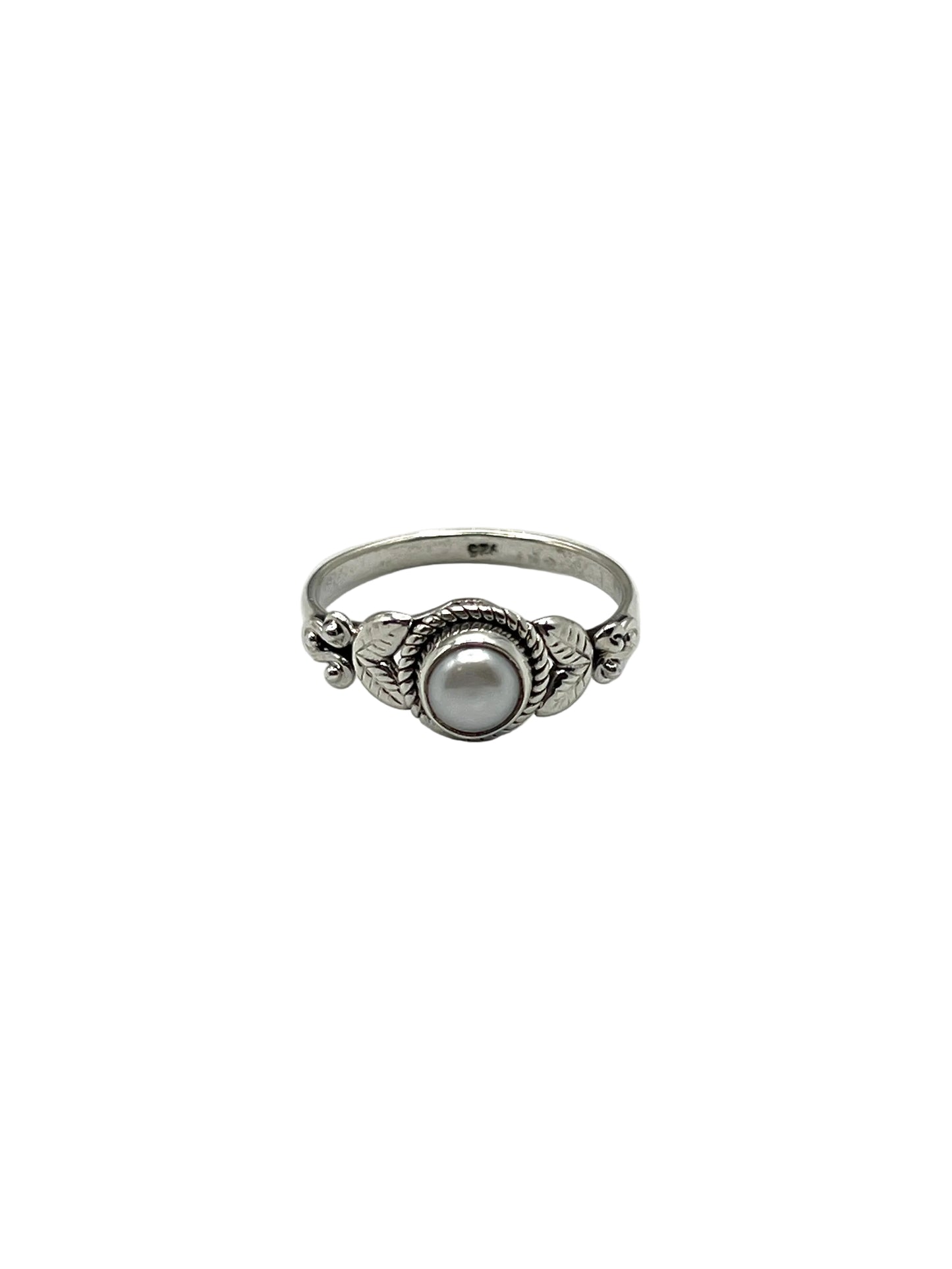 Leaf Filigree Gemstone Rings
