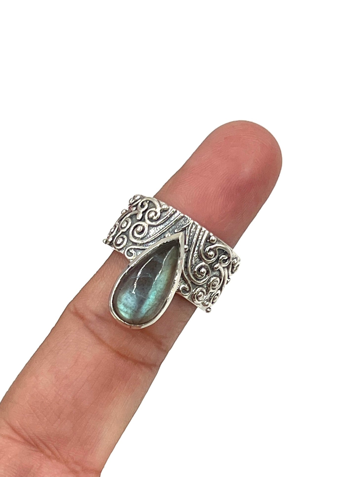 Teardrop Labradorite Ring
