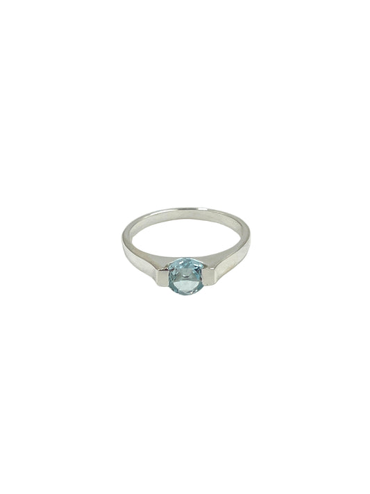 Circle Blue Topaz Ring