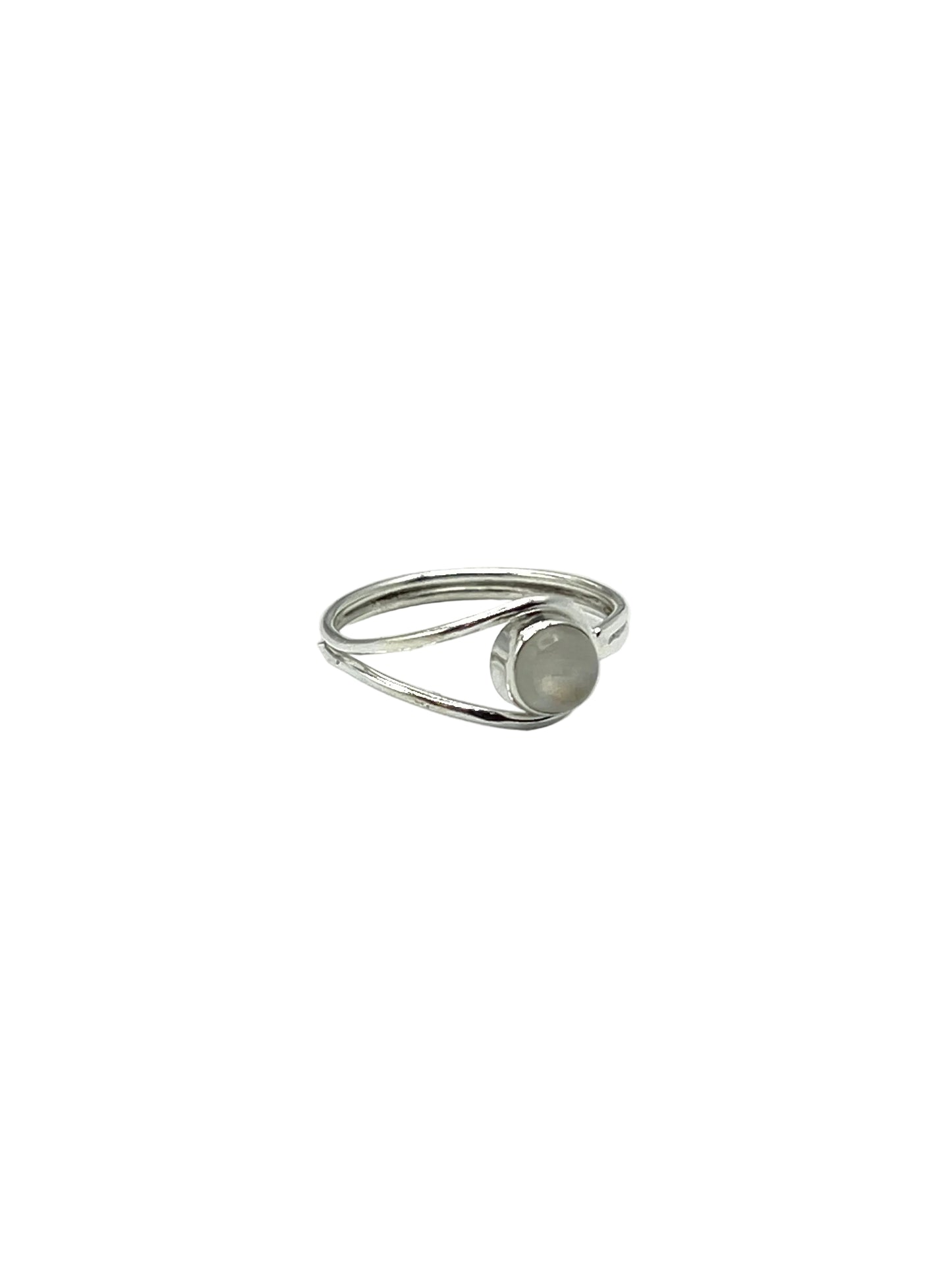 Lasso Gemstone Rings