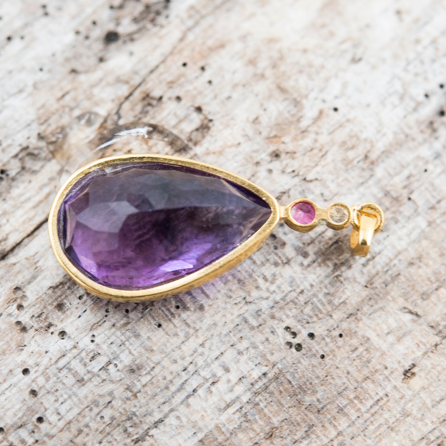 14 Karat Gold | Amethyst Pendant Collection