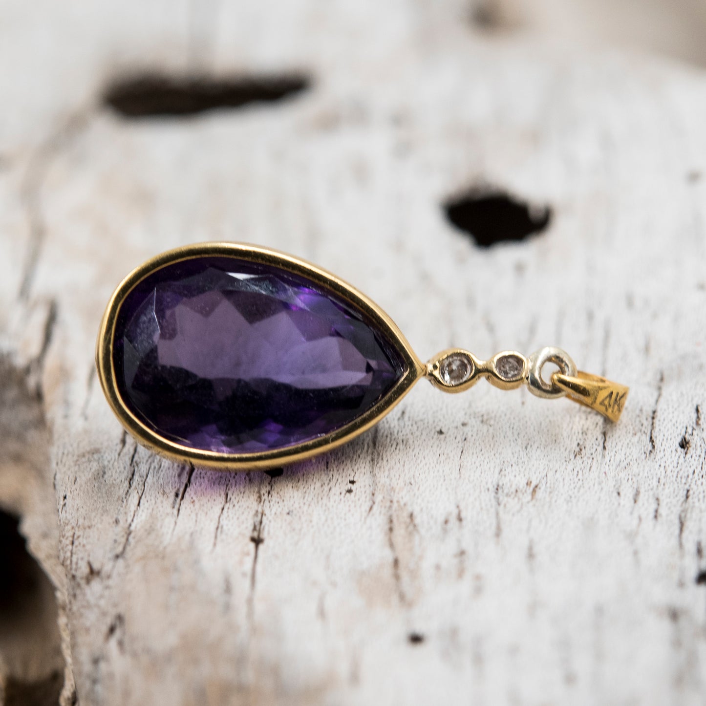 14 Karat Gold | Amethyst Pendant Collection