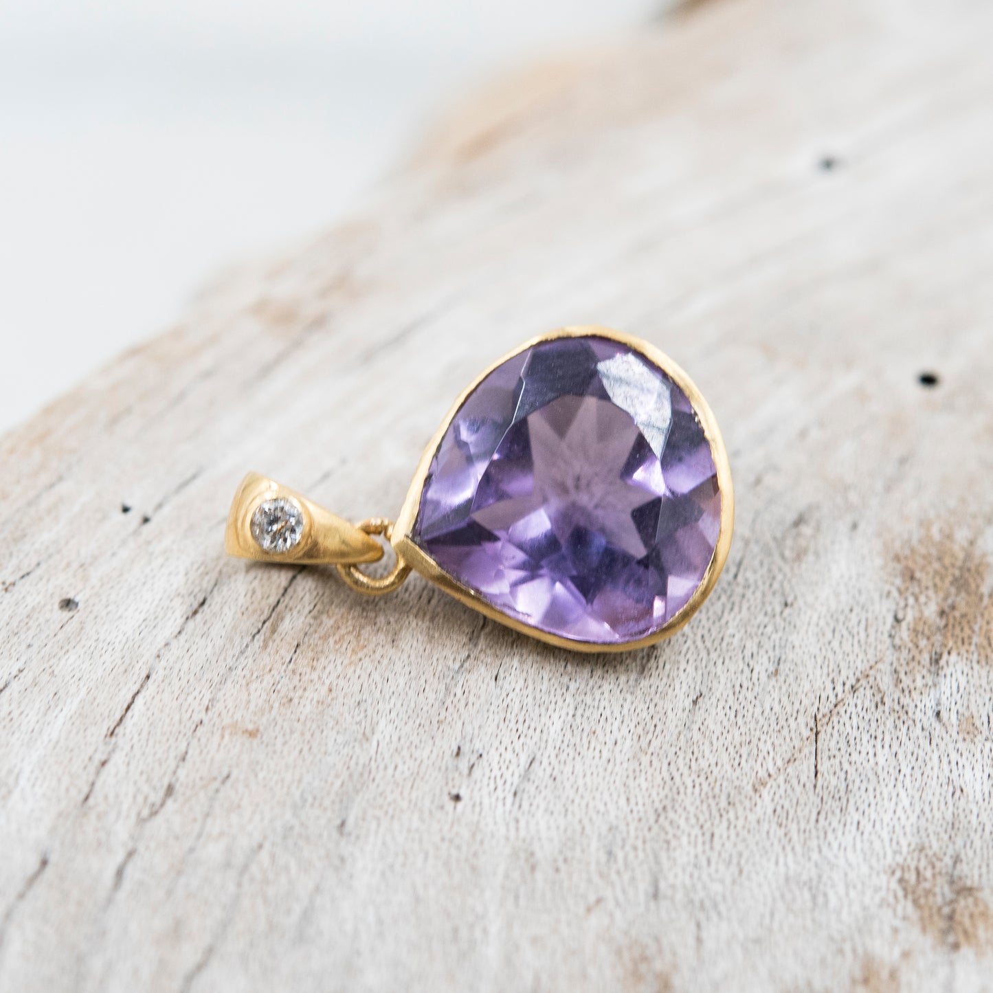 14 Karat Gold | Amethyst Pendant Collection