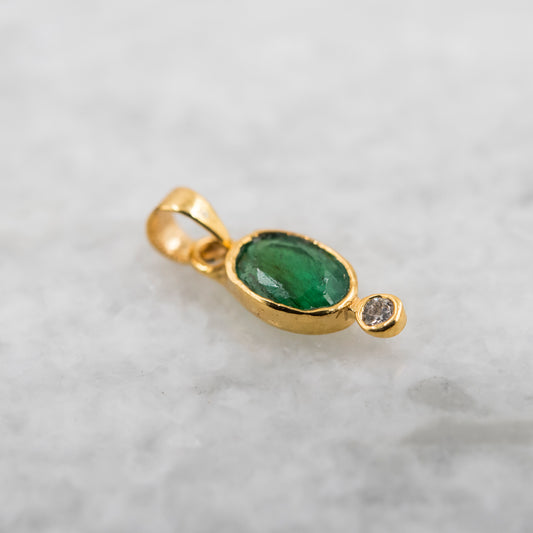 14 Karat Gold | Emerald Pendant Collection