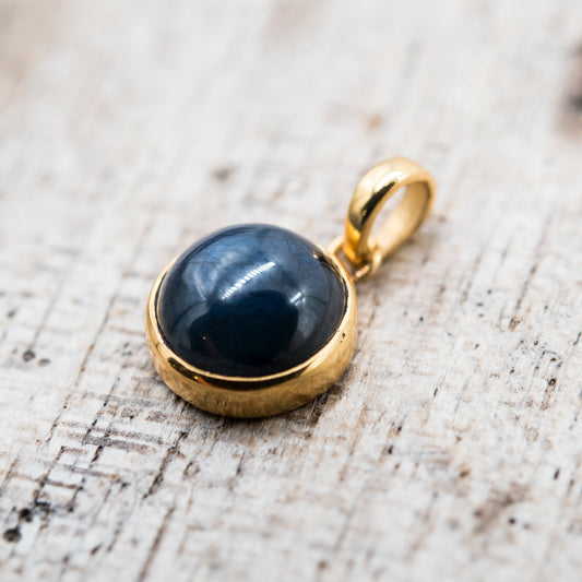 14 Karat Gold | Star Sapphire Pendant Collection