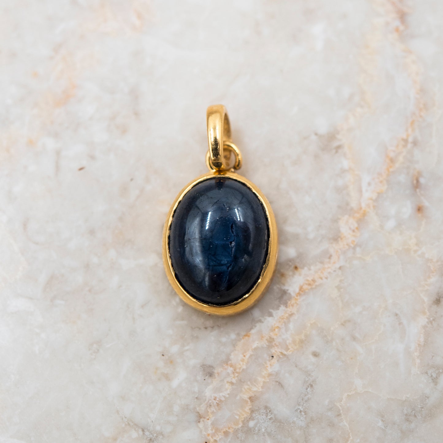 14 Karat Gold | Star Sapphire Pendant Collection