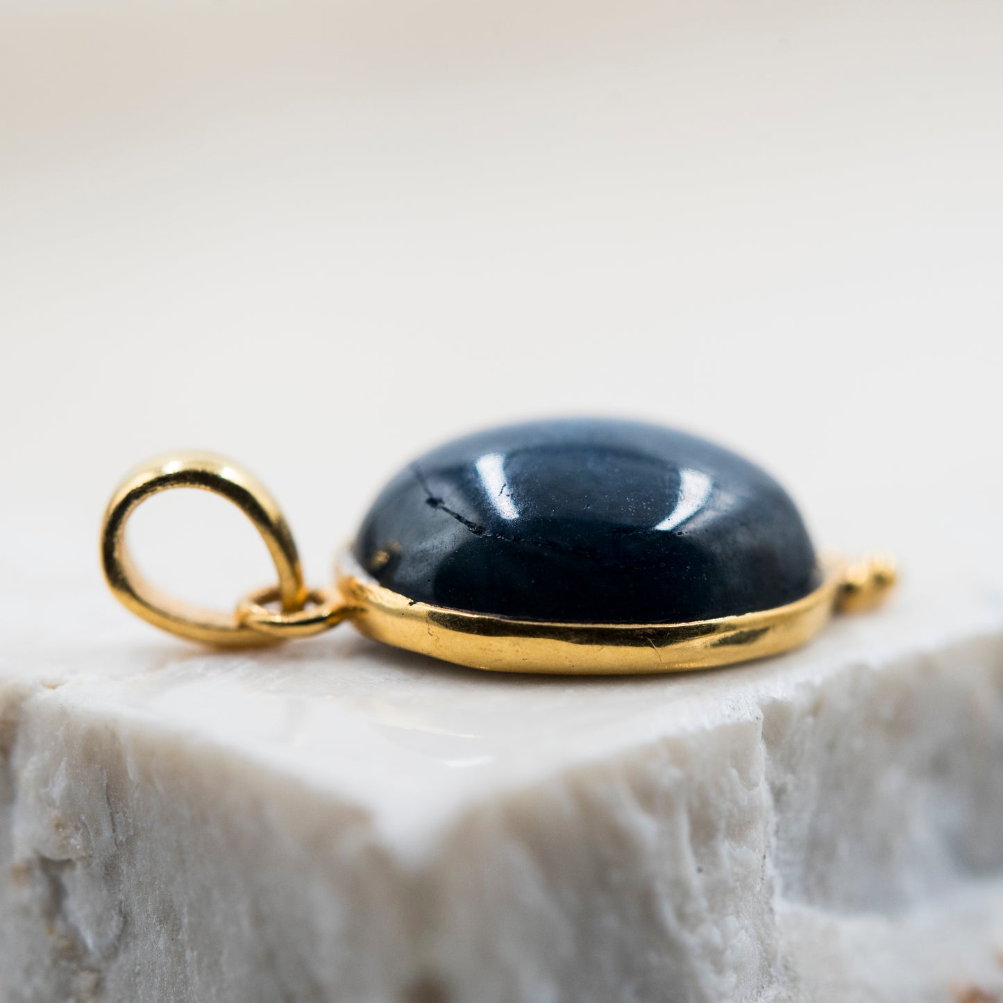 14 Karat Gold | Star Sapphire Pendant Collection