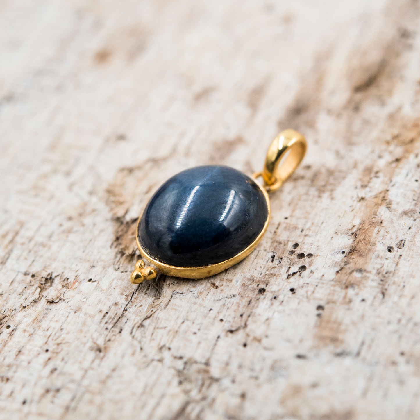 14 Karat Gold | Star Sapphire Pendant Collection