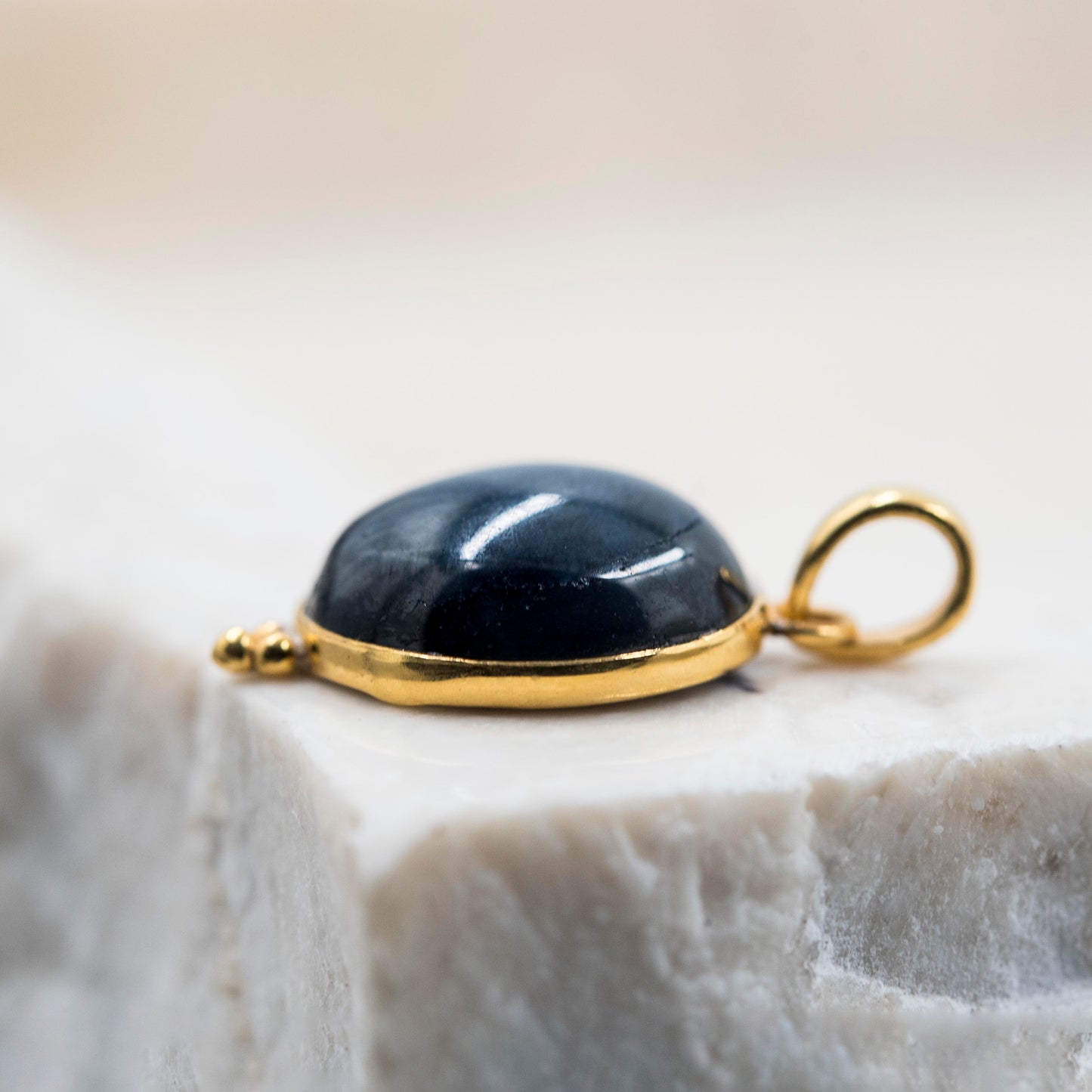 14 Karat Gold | Star Sapphire Pendant Collection