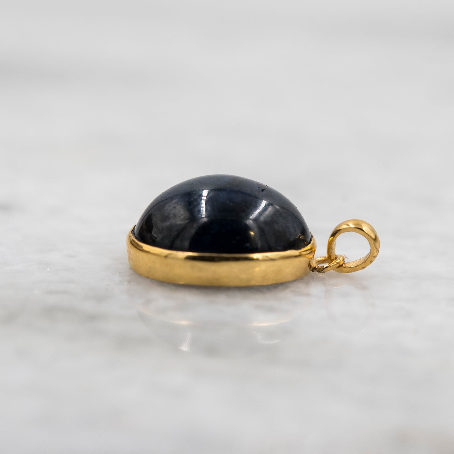 14 Karat Gold | Star Sapphire Pendant Collection
