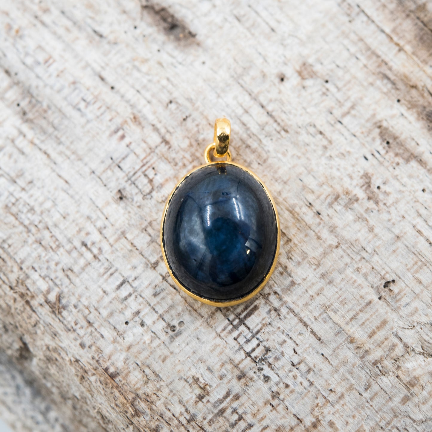 14 Karat Gold | Star Sapphire Pendant Collection