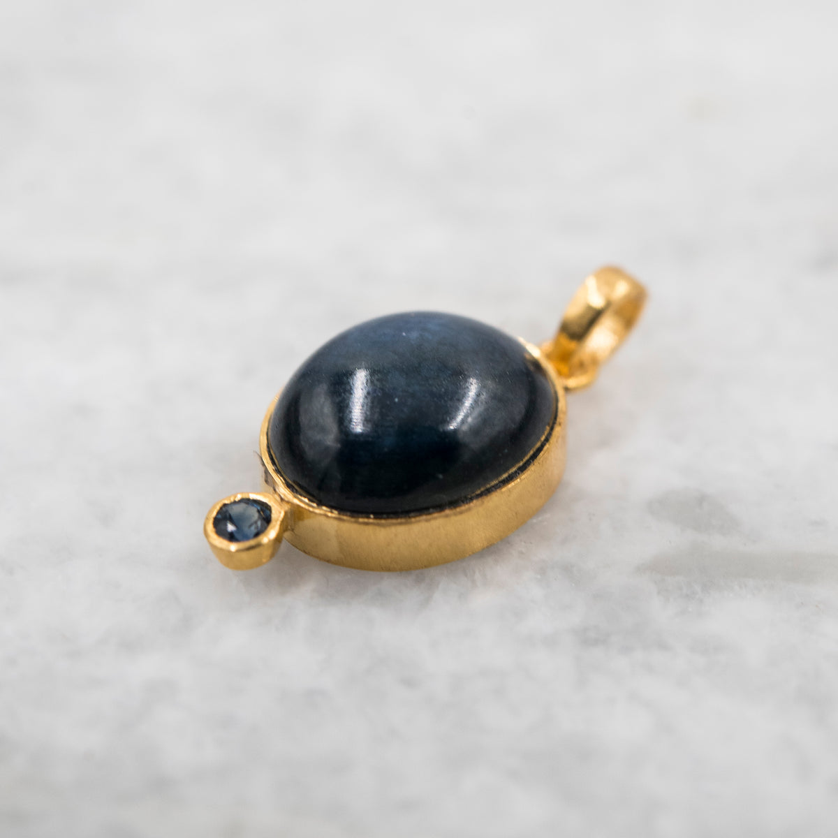 14 Karat Gold | Star Sapphire & Diamond Pendant Collection