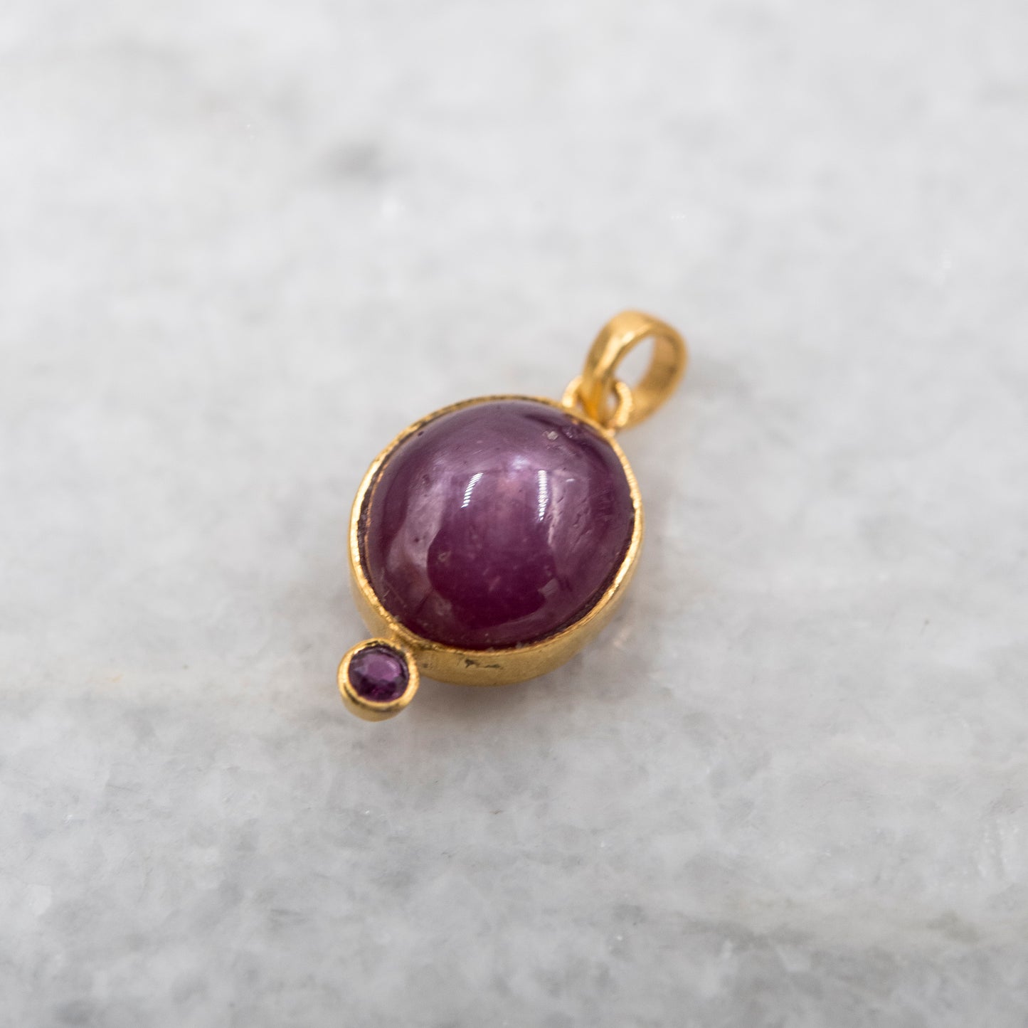14 Karat Gold | Star Ruby & faceted Ruby Pendant Collection