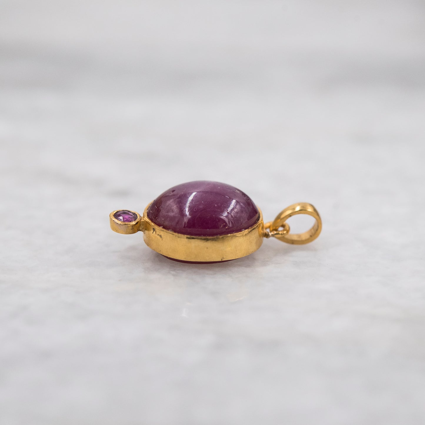 14 Karat Gold | Star Ruby & faceted Ruby Pendant Collection