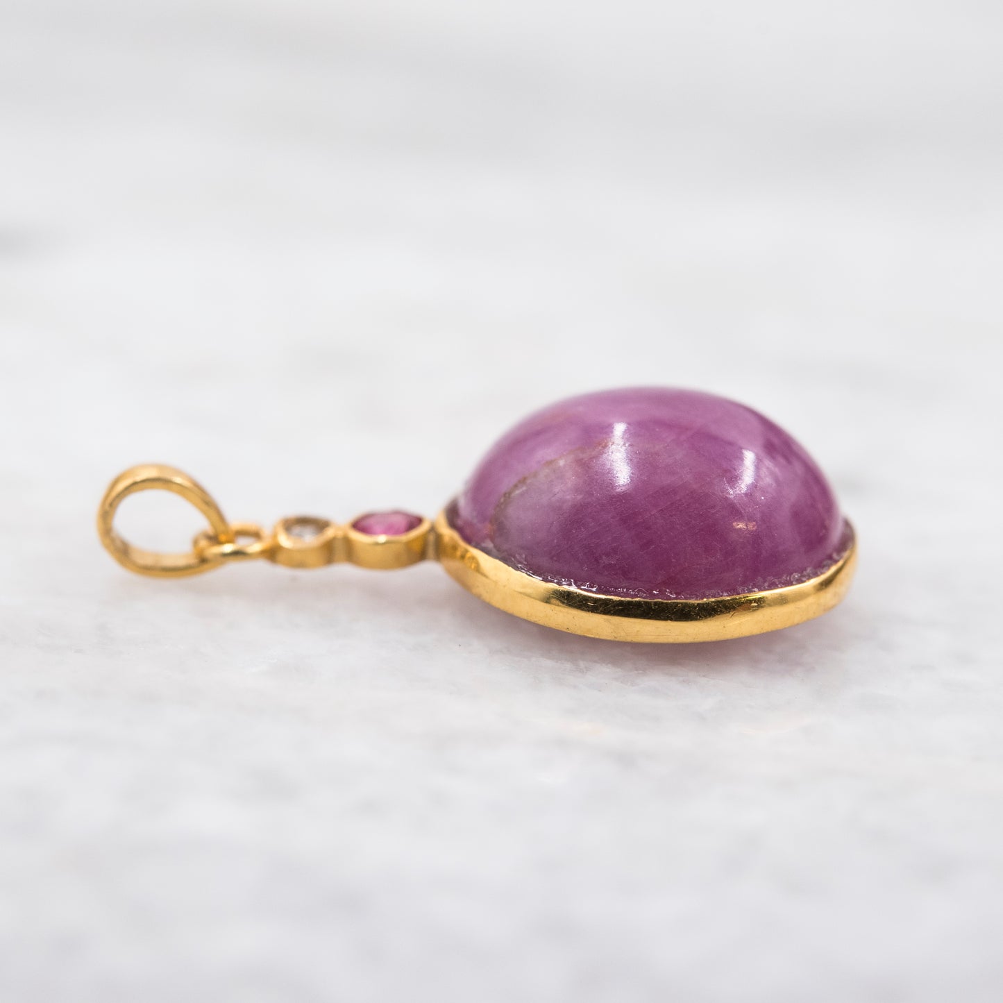 14 Karat Gold | Star Ruby & faceted Ruby Pendant Collection