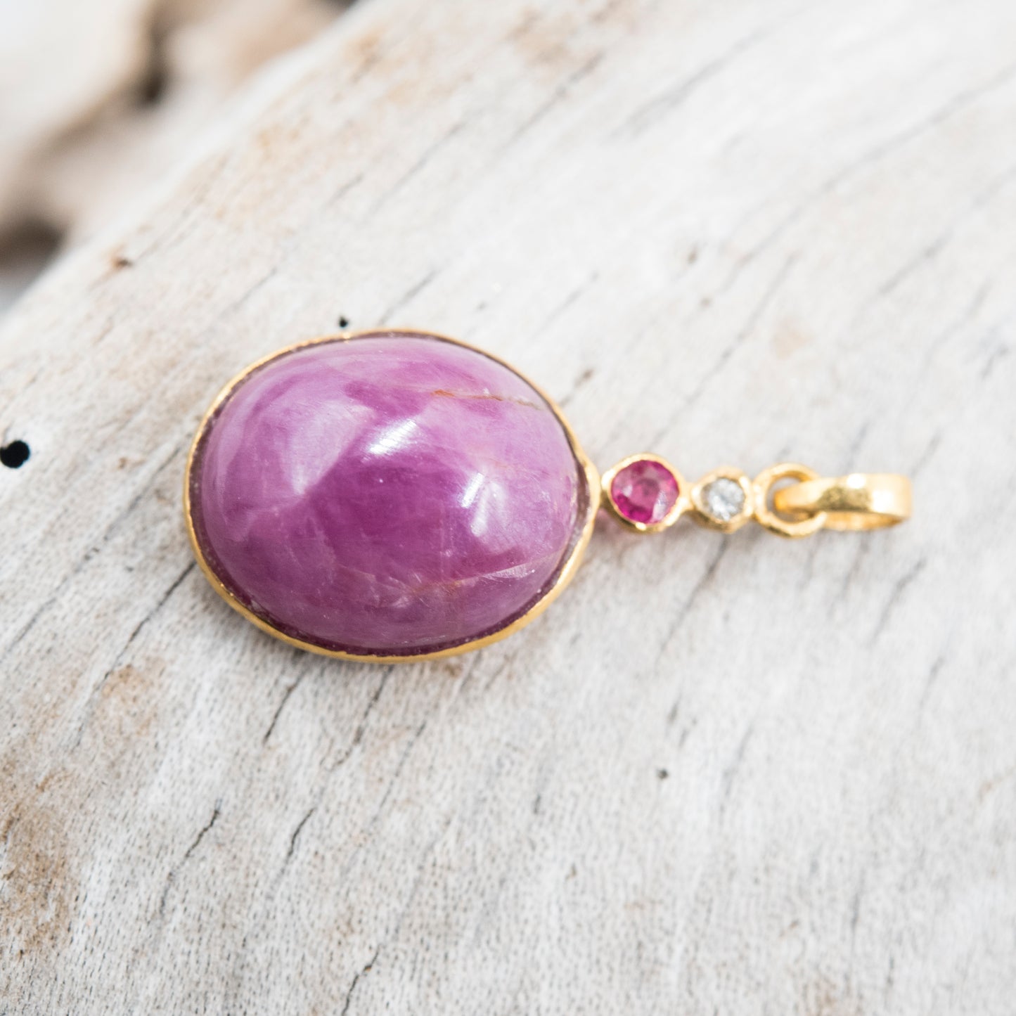 14 Karat Gold | Star Ruby & faceted Ruby Pendant Collection