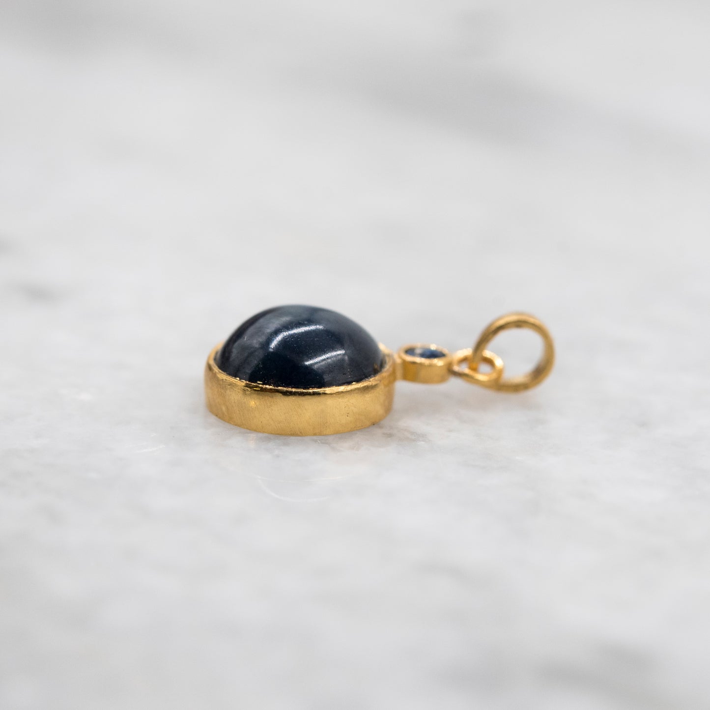 14 Karat Gold | Star Sapphire & Diamond Pendant Collection