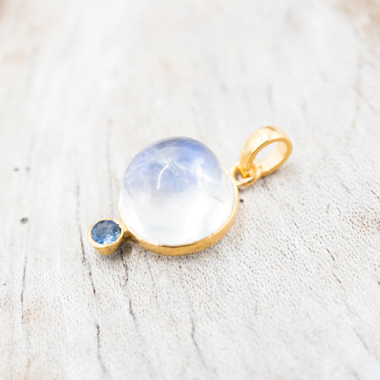14 Karat Gold | Rainbow Moonstone & Emerald Pendant