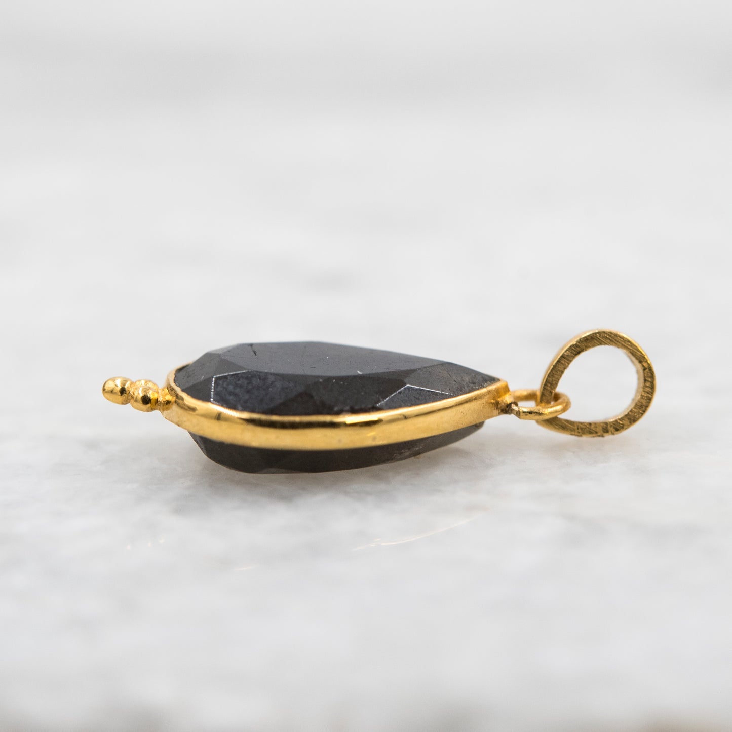 14 Karat Gold | Labradorite Pendant