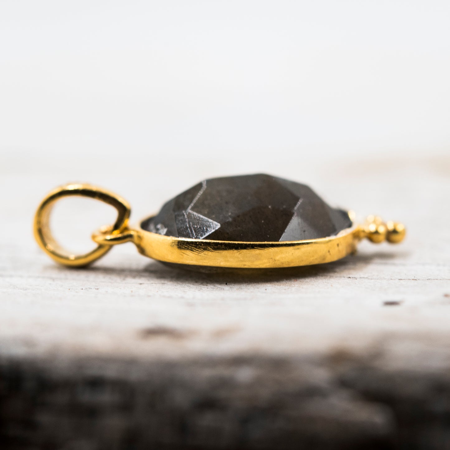 14 Karat Gold | Labradorite Pendant