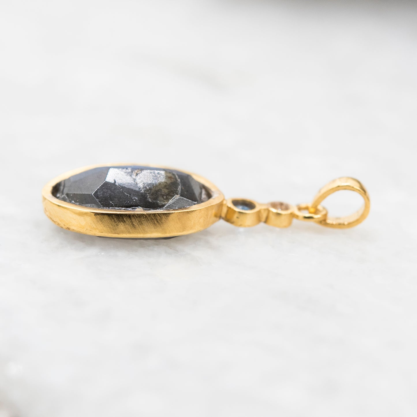 14 Karat Gold | Labradorite & Sapphire Pendant